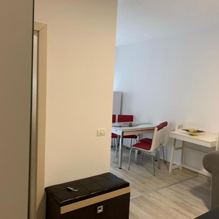 Apartament Cu 2 Camere Oradea Dış mekan fotoğraf